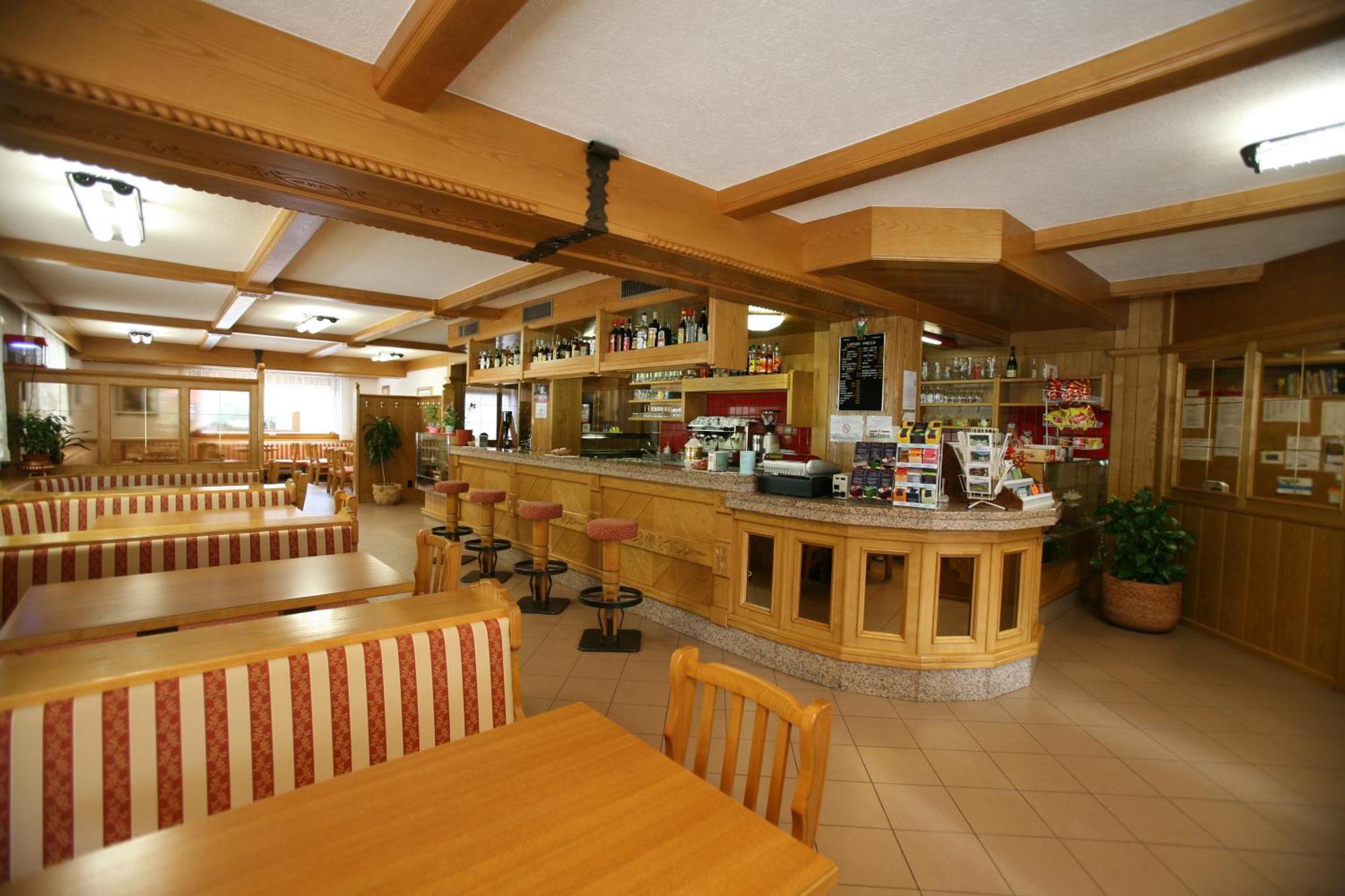 Hotel Sella Ronda Serenella Campitello di Fassa Buitenkant foto