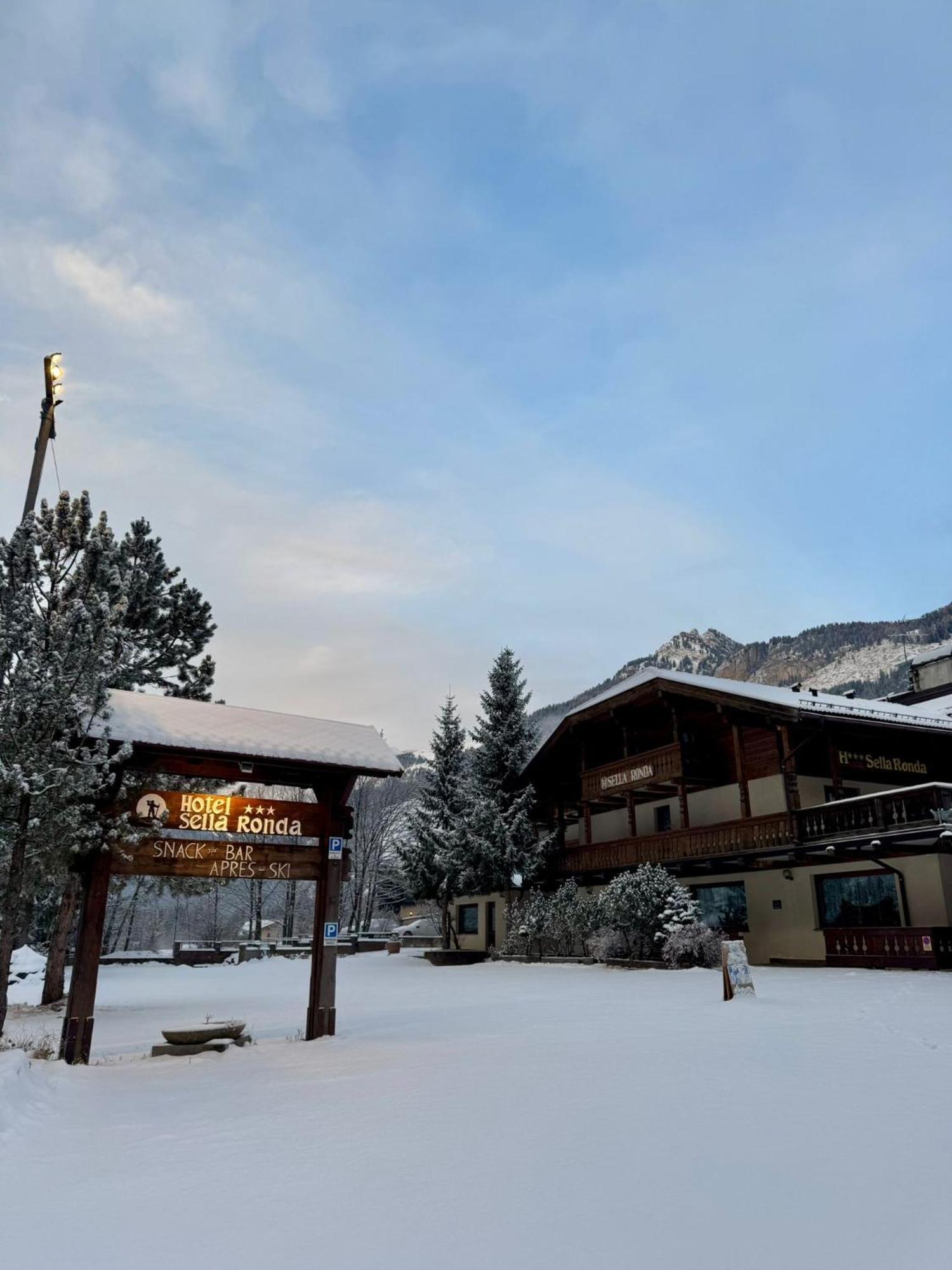 Hotel Sella Ronda Serenella Campitello di Fassa Buitenkant foto